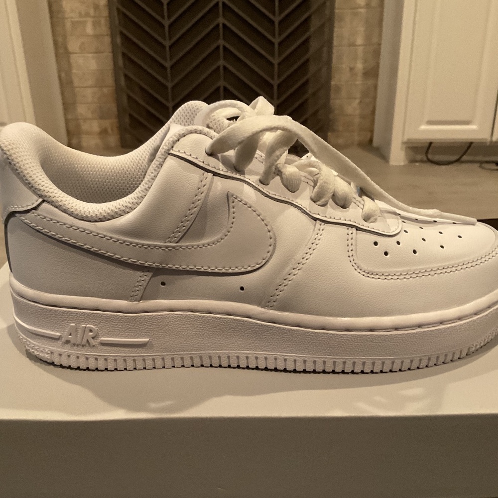 New Nike Air Force 1  - New without tags  - Women 6